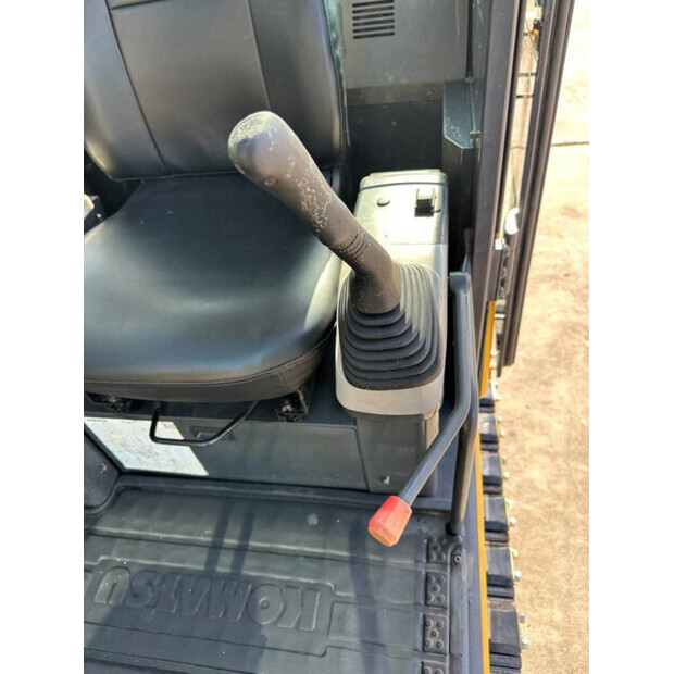 2017 كوماتسو PC56-7-46130179