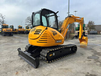 2012-jcb-8056-1434572-46130186