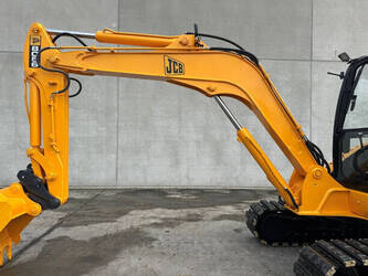 2012-jcb-8056-1434572-46130195