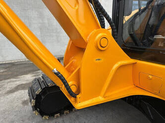 2012-jcb-8056-1434572-46130198