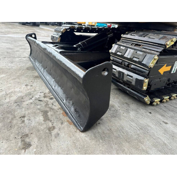 2012 جيه سي بي 8056-46130204