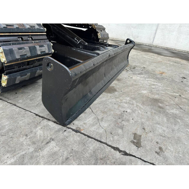 2012 جيه سي بي 8056-46130206