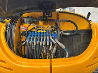 2012-jcb-8056-1434572-46130208