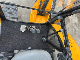 2012-jcb-8056-1434572-46130217