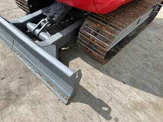 2010-takeuchi-tb150c-1434574-46130259