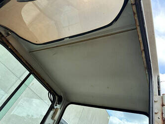 2010-takeuchi-tb150c-1434574-46130271