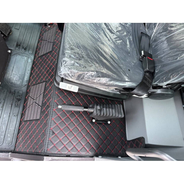 2025 Wolf WL816T-46130732