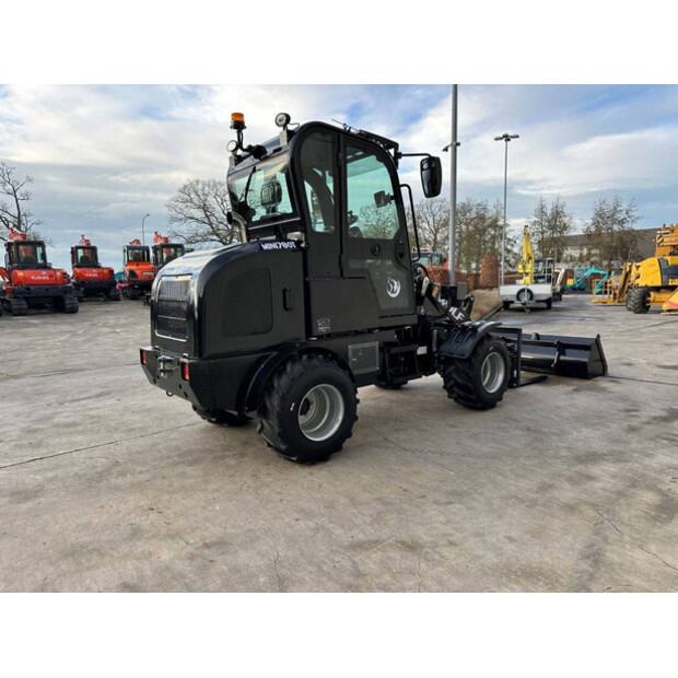 2025 Wolf Mini 780T-46130779