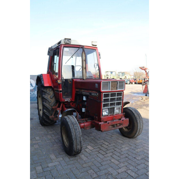 1982 International 845 XL-46131001