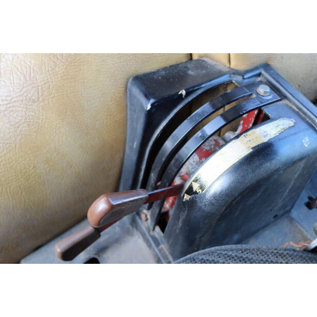 1982 International 845 XL-46131028