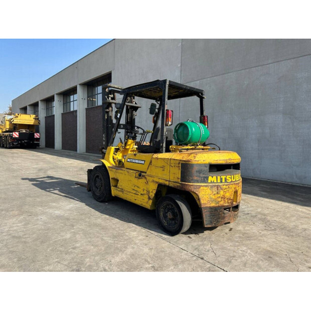 1989 MITSUBISHI FG40-46131040