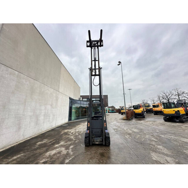 2002 ستيل R70-25L-46131157