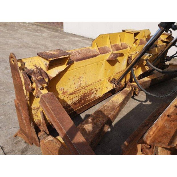 2015 Caterpillar D6T LGP-46131398