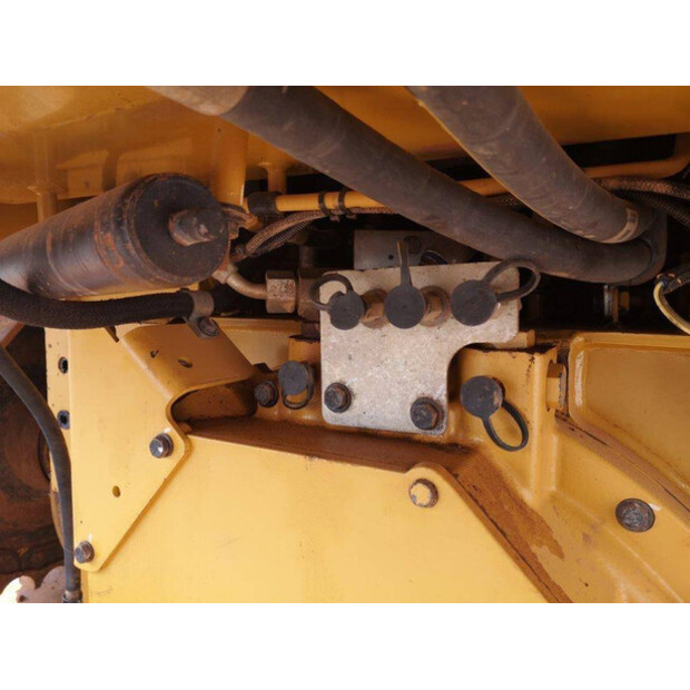 2015 Caterpillar D6T LGP-46131416