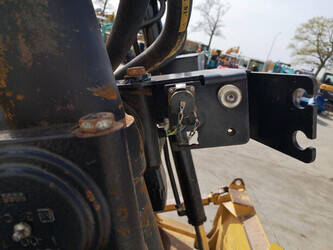 2015-caterpillar-d6t-lgp-1434604-46131422