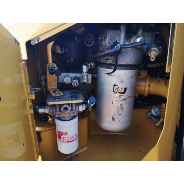 2015 Caterpillar D6T LGP-46131423