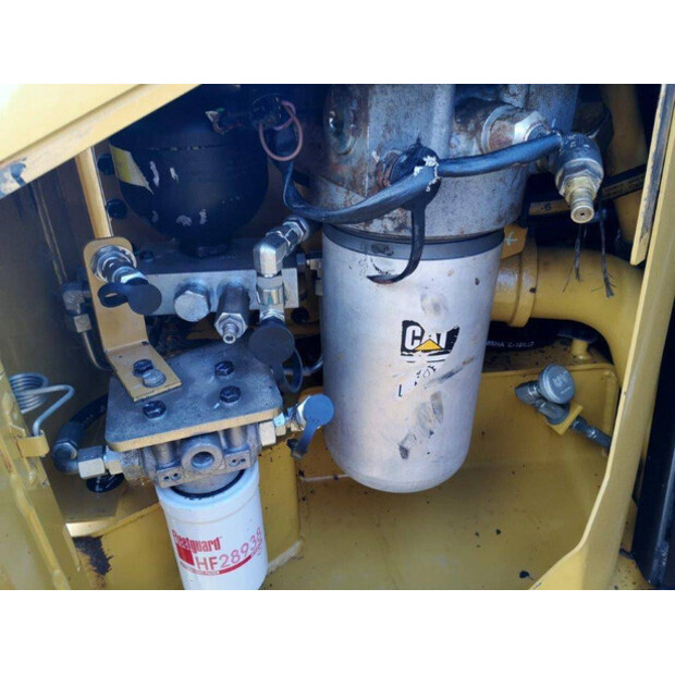 2015 Caterpillar D6T LGP-46131424