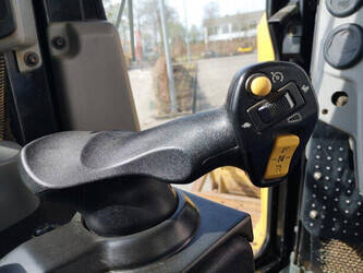 2015-caterpillar-d6t-lgp-1434604-46131433