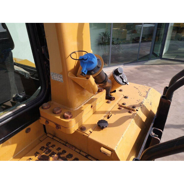 2015 Caterpillar D6T LGP-46131443