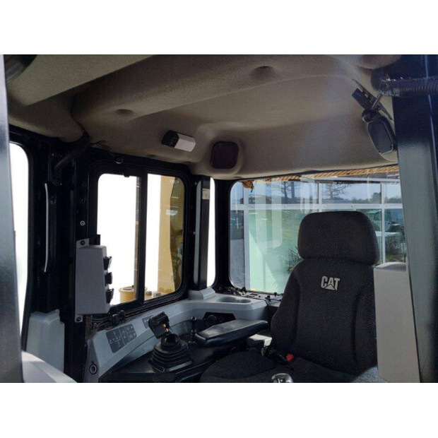 2015 Caterpillar D6T LGP-46131446