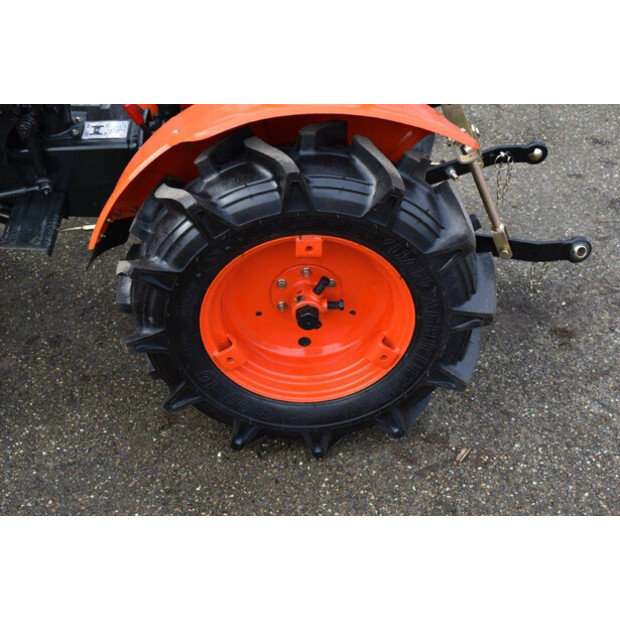 KUBOTA B7000-46131765