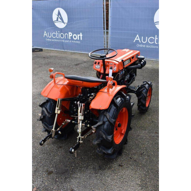 KUBOTA B7000-46131767