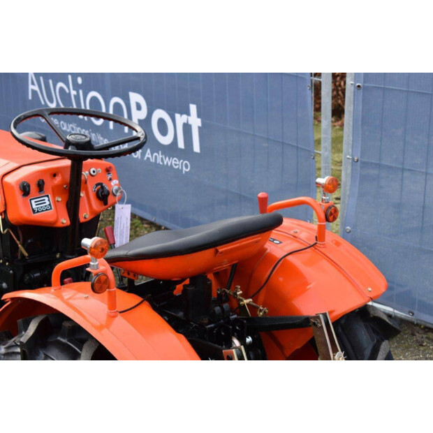 KUBOTA B7000-46131769