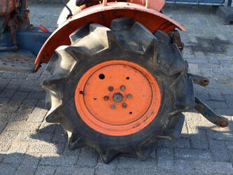 kubota-b7001-1434637-46132380
