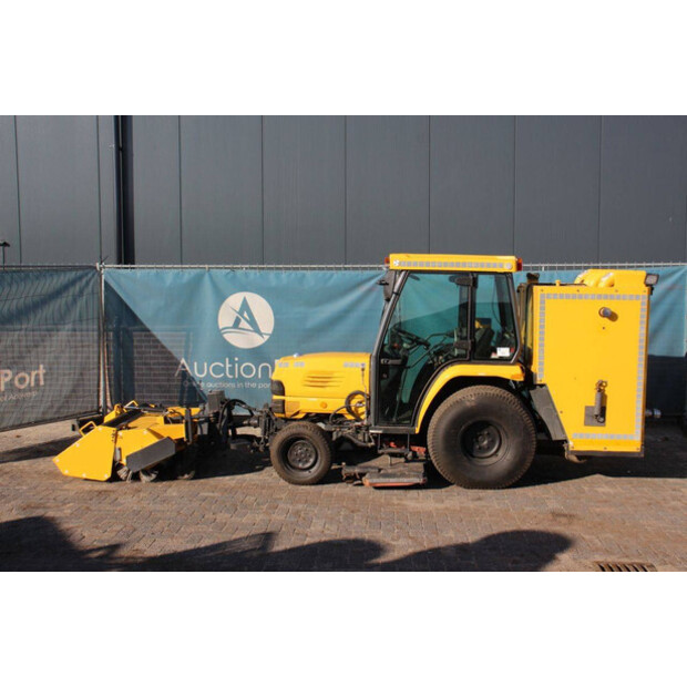 2006 KUBOTA Version STV40-46132855