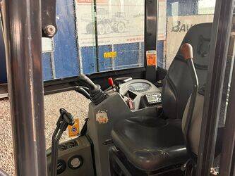 2014-bobcat-e20-46140607