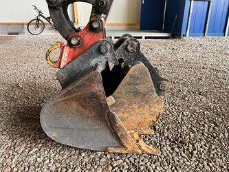 2014-bobcat-e20-46140609