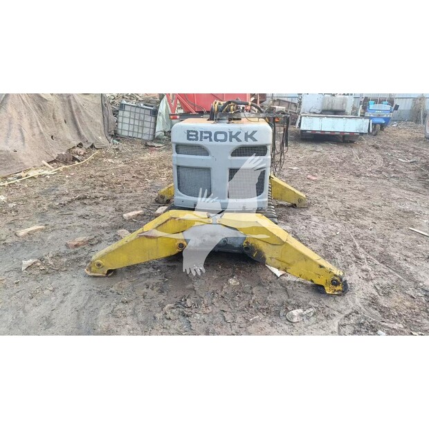 2016 Brokk 160-46144027
