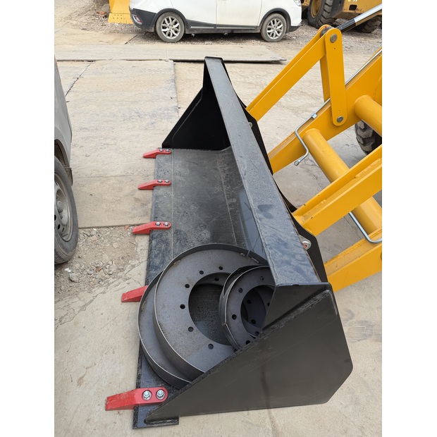 2025 JCB 4CX-46147101