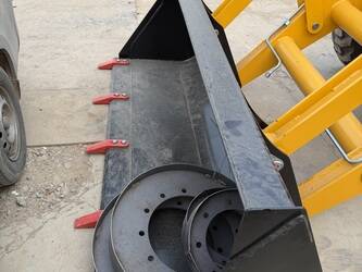 2025-jcb-4cx-1434889-46147101