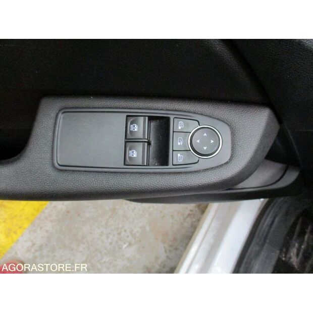 2020 Renault Clio-46147144