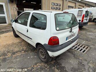 2004-renault-twingo-1434782-46147323