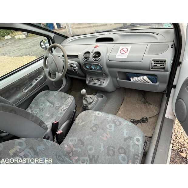 2004 Renault Twingo-46147325