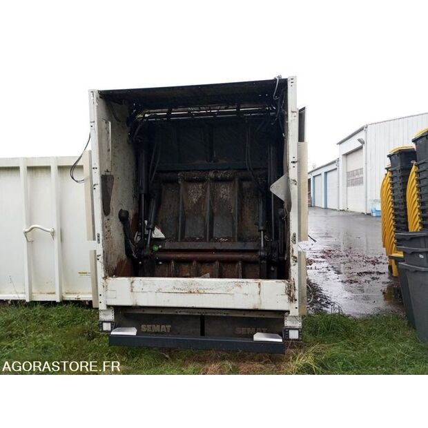 2014 Renault PREMIUM-46147329