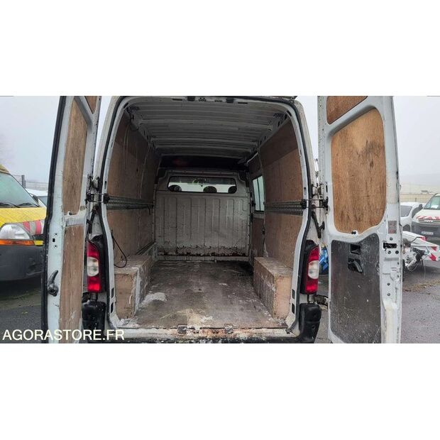 2008 Renault Master-46147381