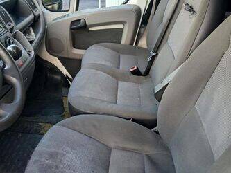 2010-peugeot-boxer-1434790-46147417