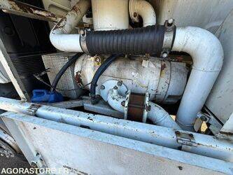 2008-renault-premium-1434794-46147460