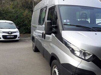 2017-iveco-35s14n-1434801-46147556