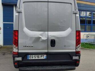 2017-iveco-35s14n-1434801-46147558