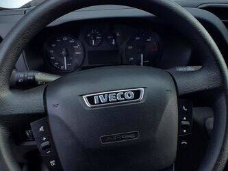 2017-iveco-35s14n-1434801-46147567