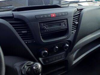 2017-iveco-35s14n-1434801-46147568