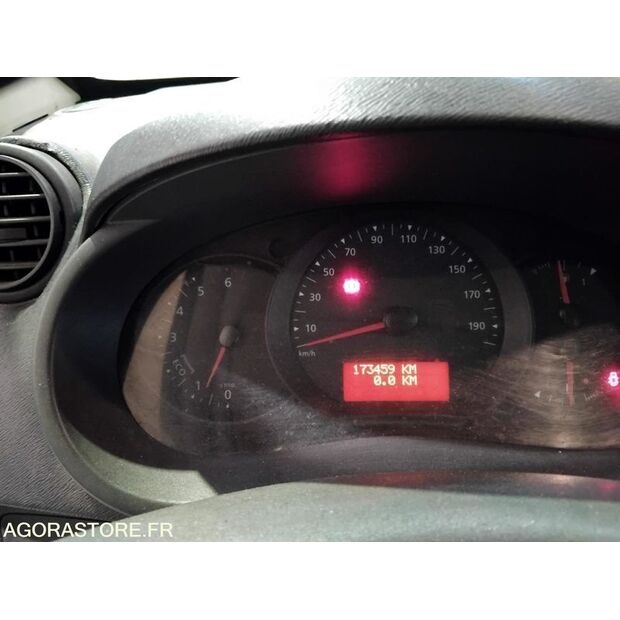 2015 رينو Kangoo-46147616