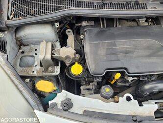 2013-renault-twingo-1434807-46147678