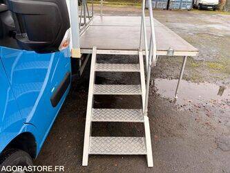 2014-renault-master-1434818-46147778