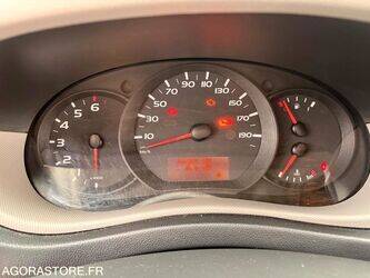 2014-renault-master-1434818-46147807