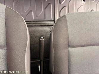 2014-renault-master-1434818-46147811